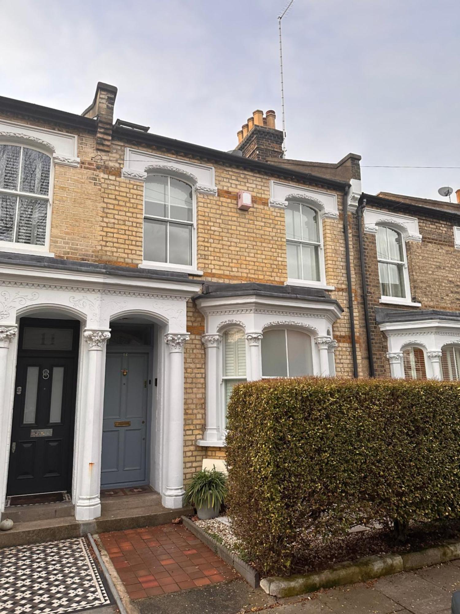 Large Bedroom In Beautiful House London Exterior foto